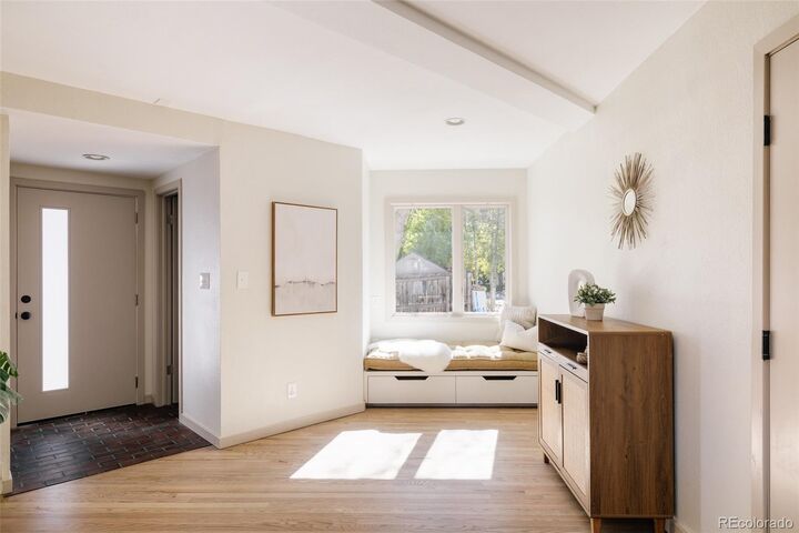 Property Photo: 1737 Hawthorn Place CO 80304