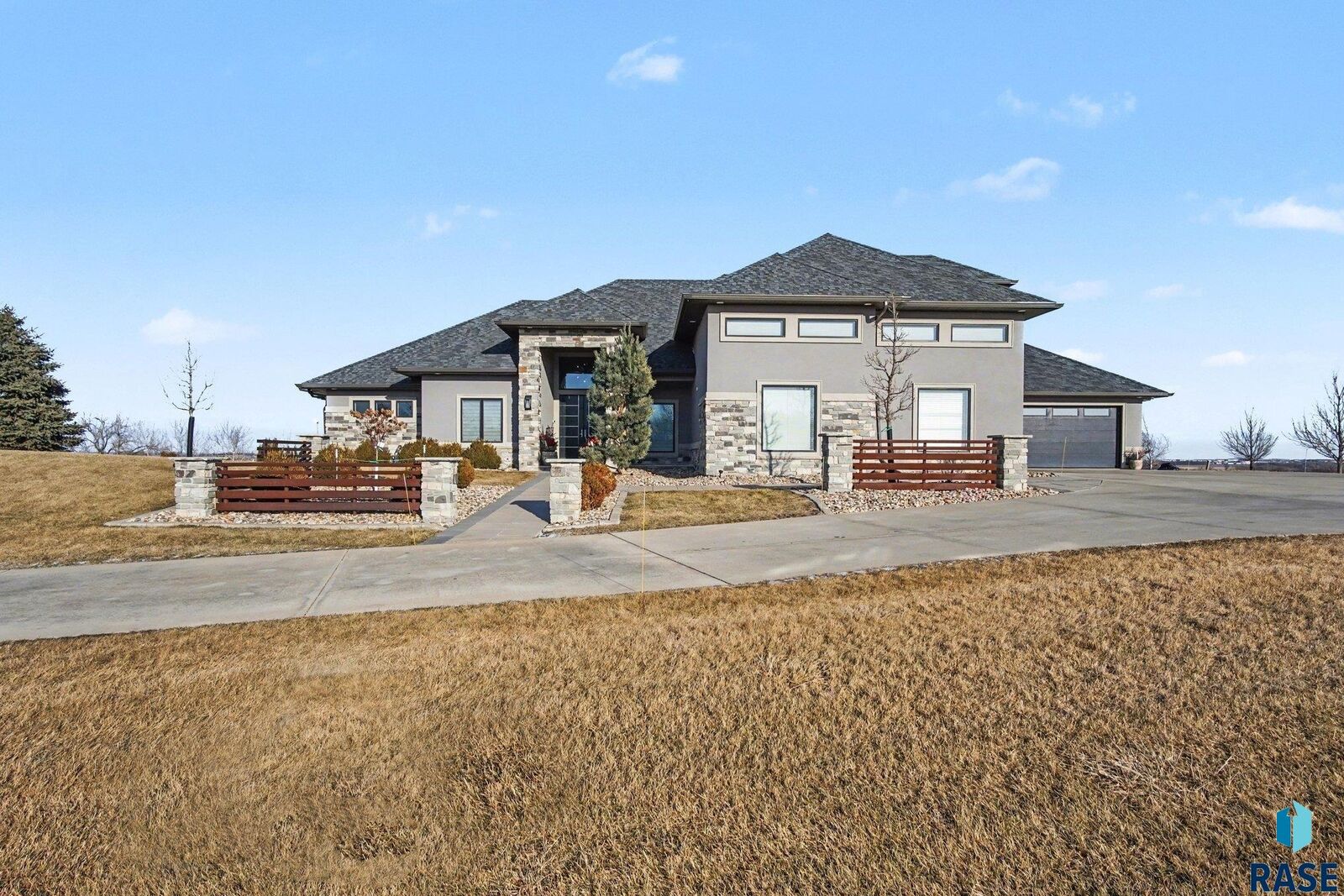 Property Photo:  8800 N Kiwanis Ave  SD 57107 