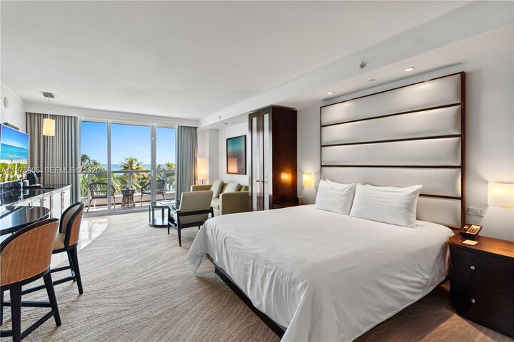 Property Photo: 4391 Collins Ave 412 FL 33140