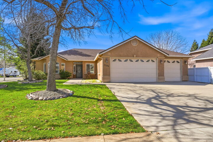 Property Photo: 3594 Laramie Street CA 96002