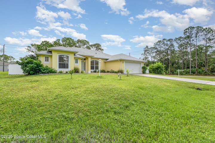 Property Photo:  3197 Slama Avenue SE  FL 32909 