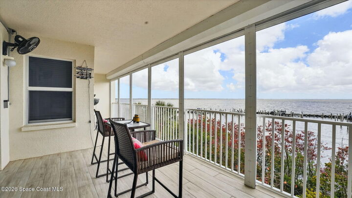 Property Photo:  3 Indian River Avenue  FL 32796 