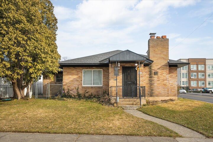 Property Photo:  4004 N Post St  WA 99205 