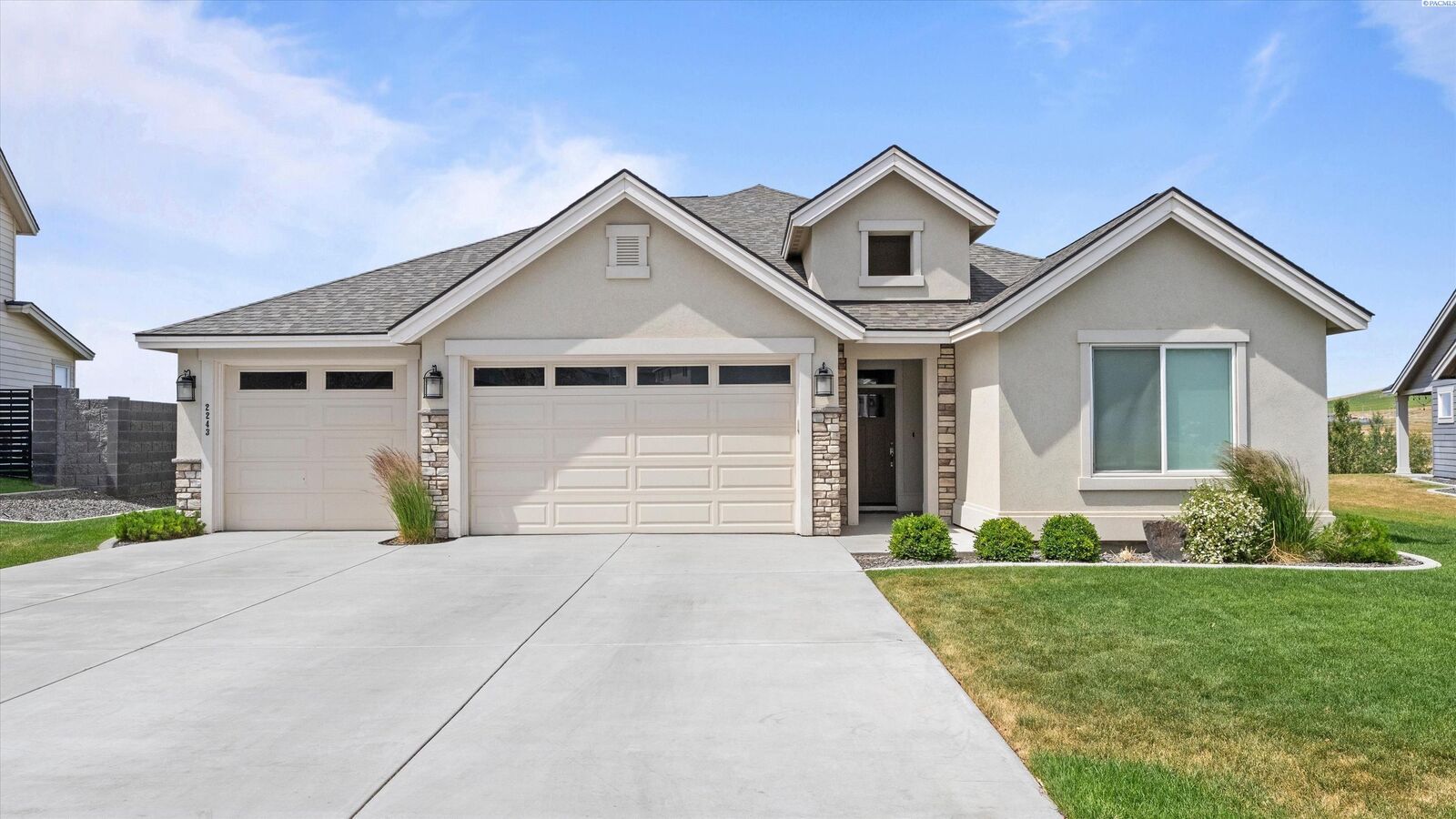 Property Photo: 2243 Legacy Lane WA 99352