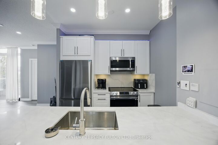 Photo de la propriété:  181 Village Green Square 314  ON M1S 0K6 