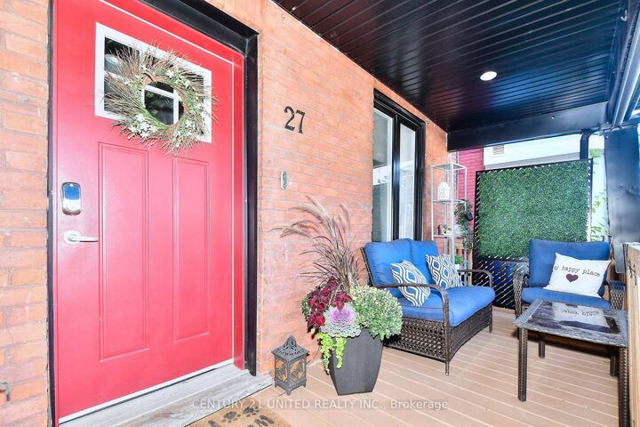 Photo de la propriété:  27 Park Street N  ON K9J 3V3 
