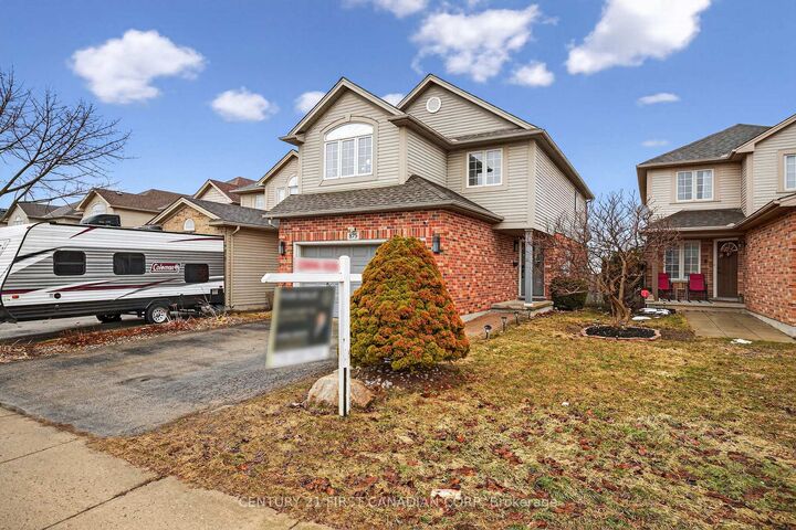 Property Photo:  875 Homeview Court  ON N6C 6C1 