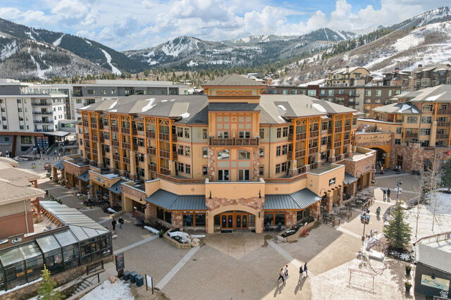 Property Photo: 3720 N Sundial Ct C110 UT 84098