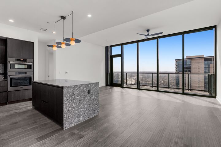 Property Photo: 84 East Avenue 4005 TX 78701