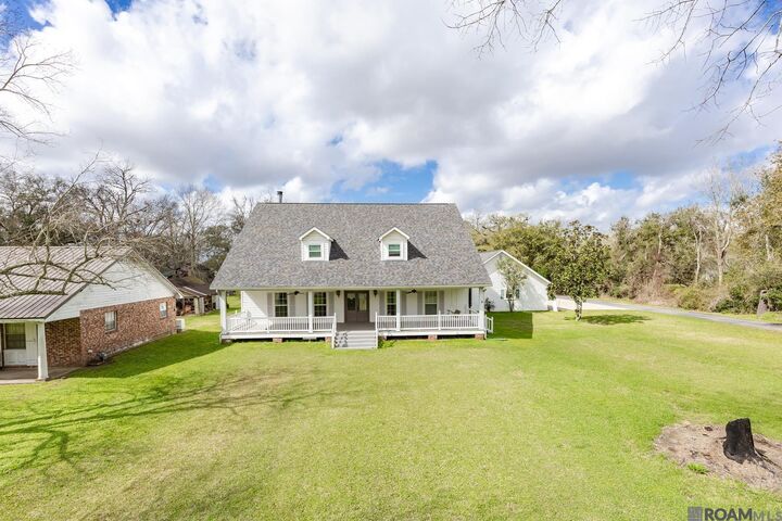 Property Photo:  1205 La Highway 1  LA 70346 