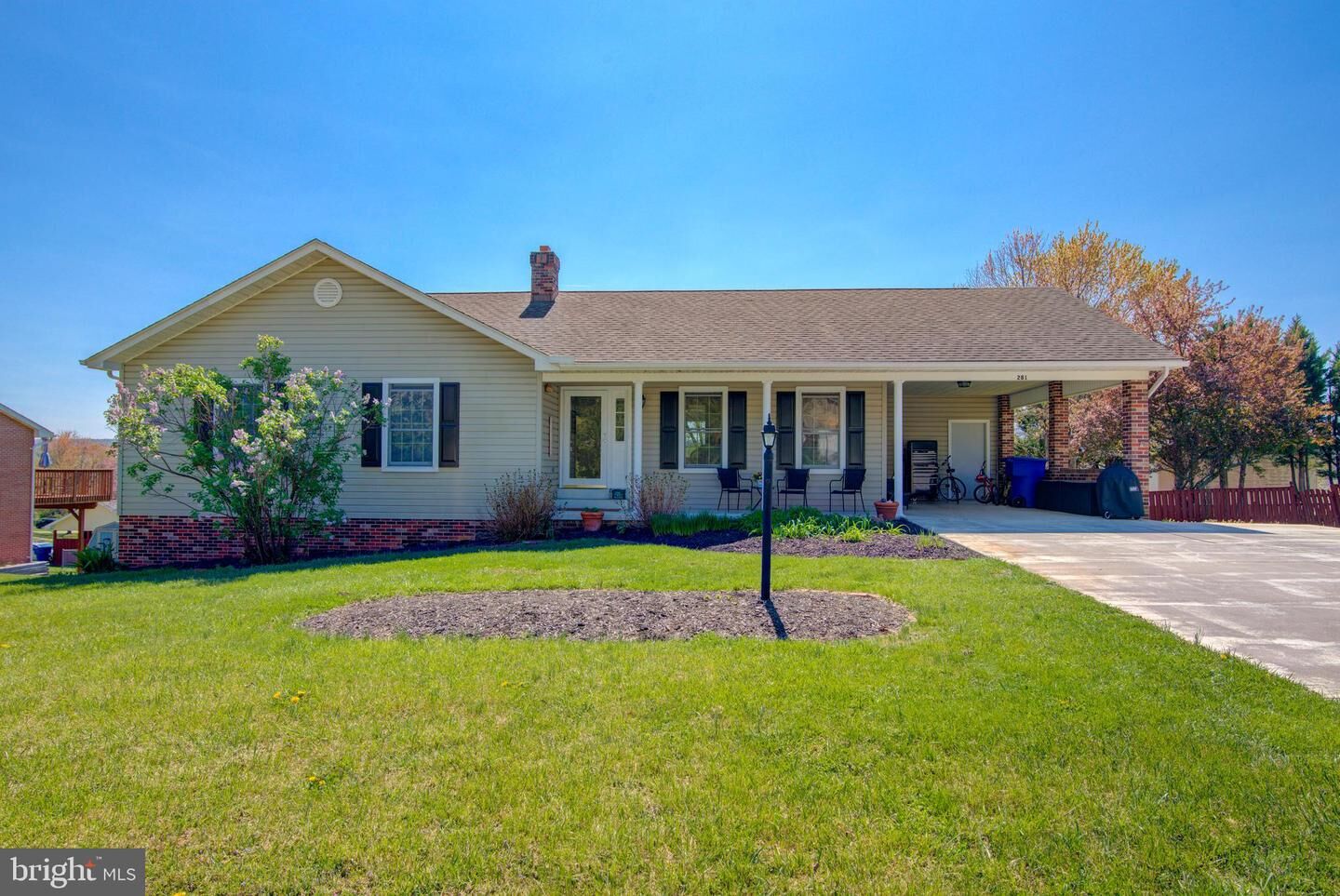 Property Photo:  281 Creekside Way  VA 22630 