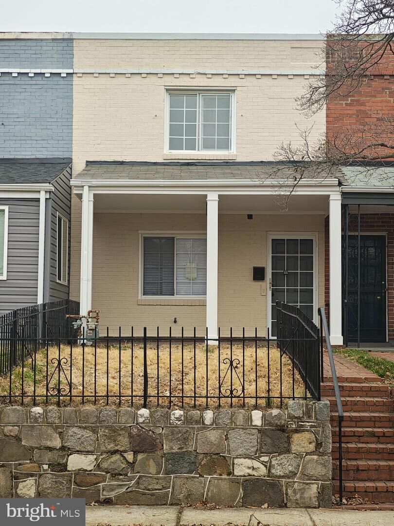 Property Photo: 220 33rd Street NE DC 20019