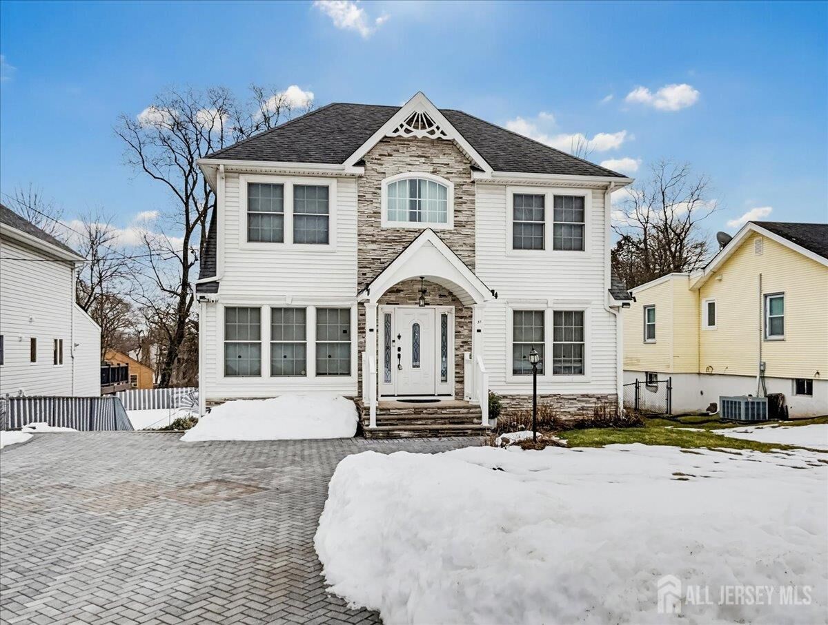 Property Photo:  37 Jersey Avenue  NJ 08820 