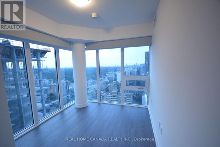 Property Photo: 195 Redpath Avenue 2704 ON M4P 0E4