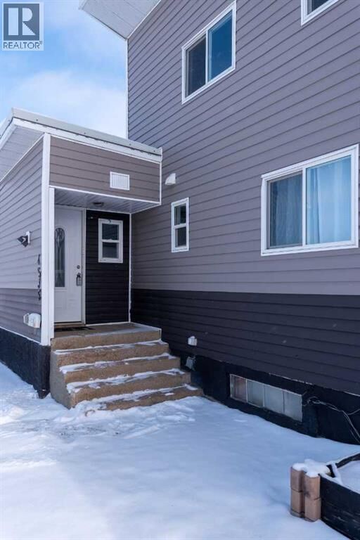 Property Photo:  4535 47 Street  SK S9V 0J8 