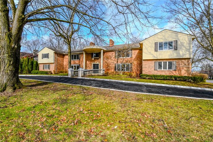 Property Photo:  121 E Schantz Avenue 3  OH 45409 