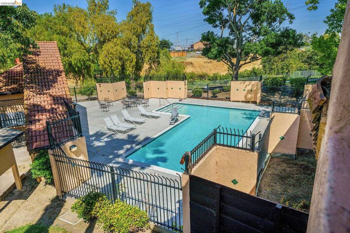 Property Photo:  2283 Renwick Ln  CA 94509 