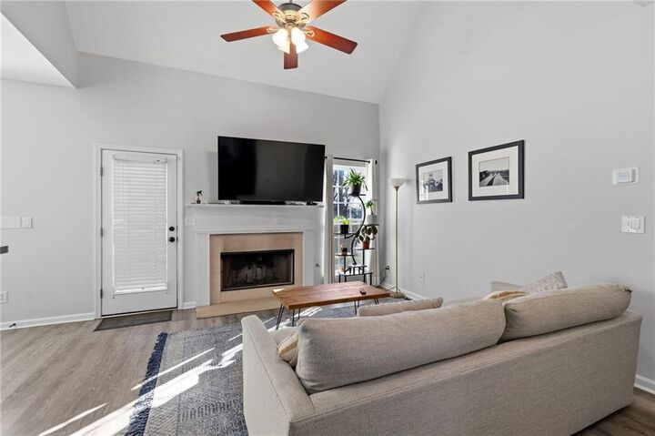 Property Photo:  293 Jordan Street SE  GA 30315 