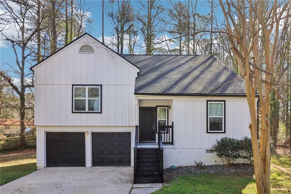 Property Photo: 105 Running Bear Trail GA 30214