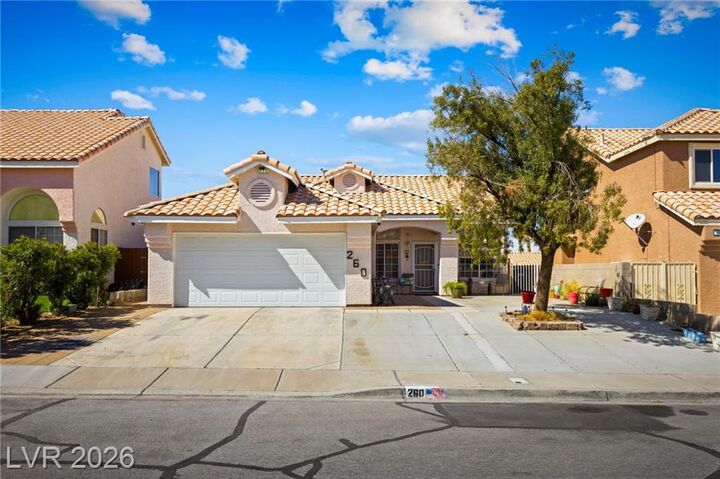Property Photo: 260 Prairie Rose Street NV 89015