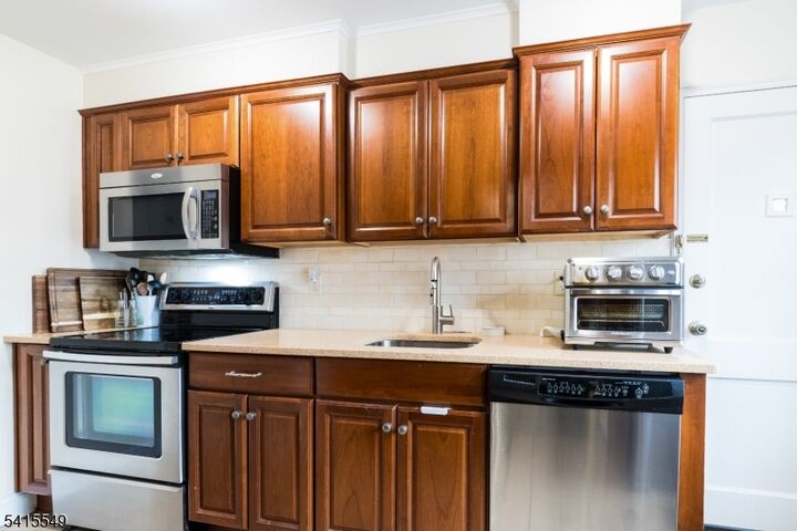 Property Photo:  16 Troy Dr  NJ 07081 