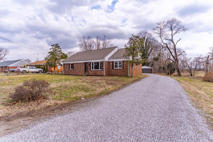 Property Photo:  2126 Old Madisonville Rd  KY 42420 