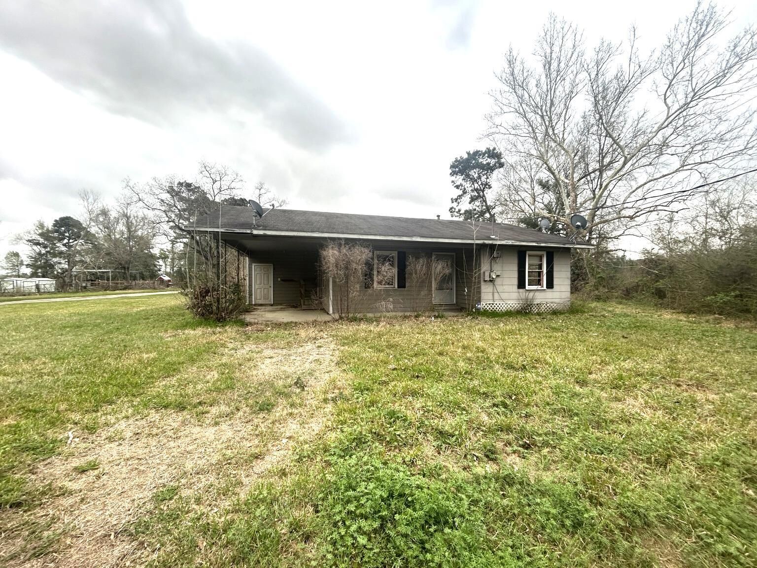 Property Photo:  9122 Tulane Road  TX 77630 