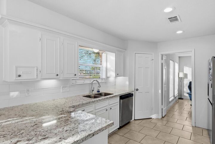 Property Photo:  7107 Mission Bay Drive  TX 77083 