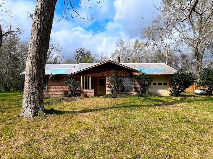 Property Photo:  3415 County Road 361  TX 77422 