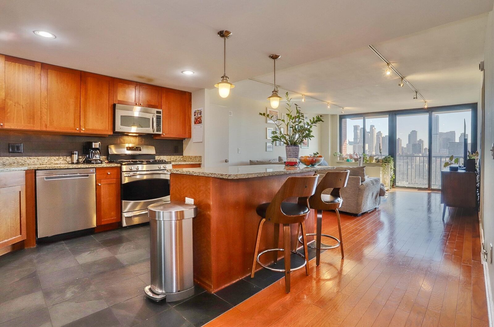 Property Photo: 700 Grove St 10L NJ 07310