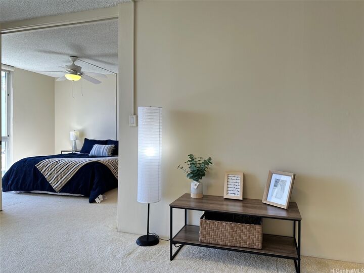 Property Photo:  469 Ena Road 1806  HI 96815 