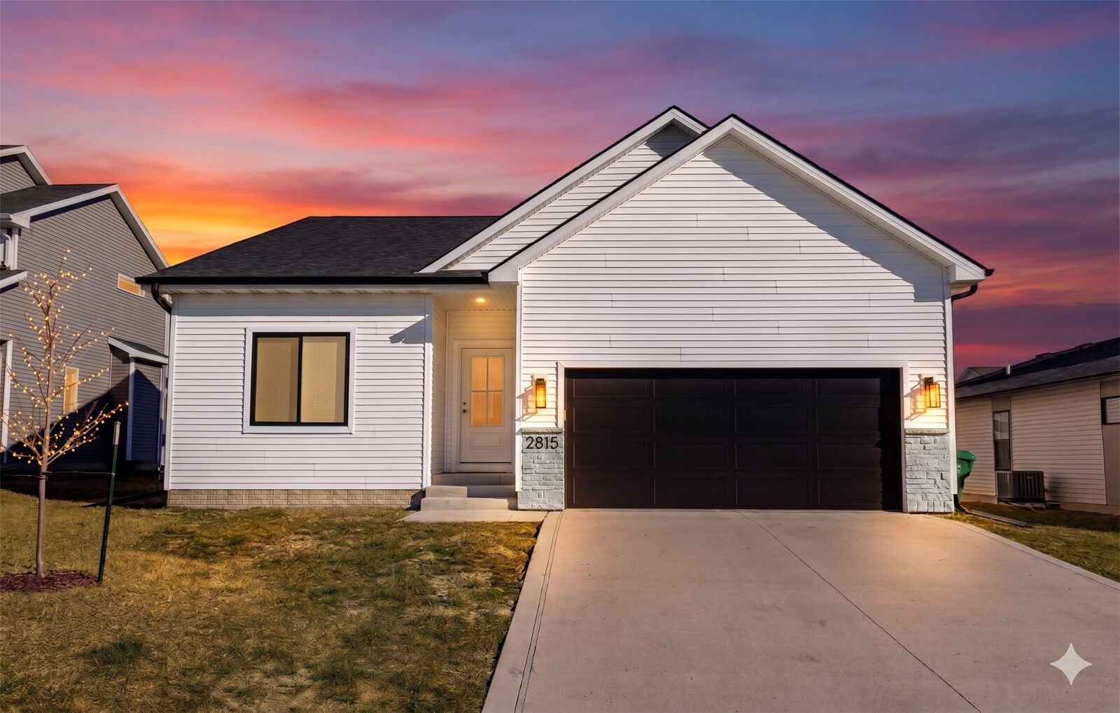 Property Photo:  2815 22nd Street SW  IA 50009 