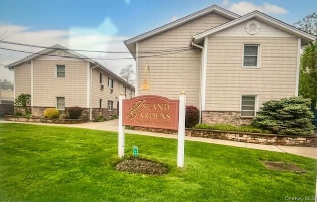 Property Photo:  490 Main Street B-10  NY 11735 