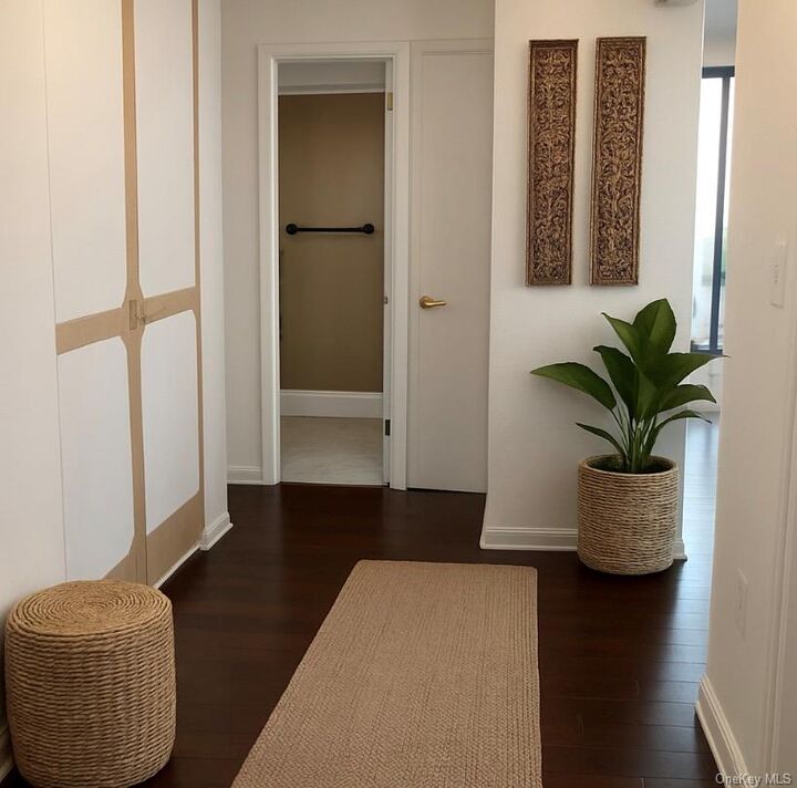 Property Photo:  7 Essex Lane B3  NY 10901 