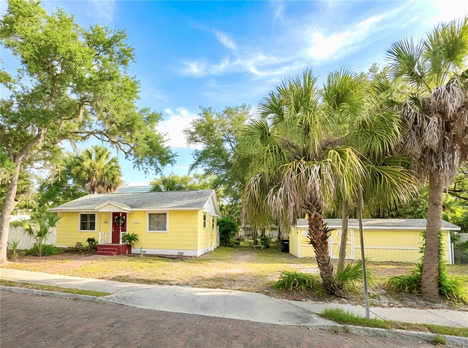 Property Photo:  427 5th Street N  FL 34695 