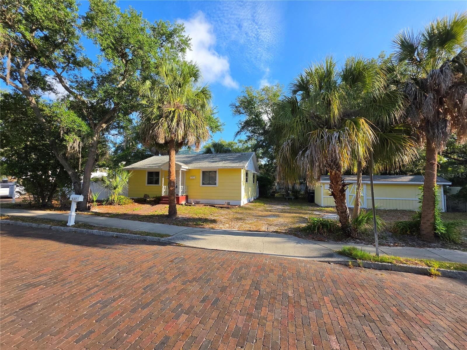 Property Photo:  427 5th Street N  FL 34695 