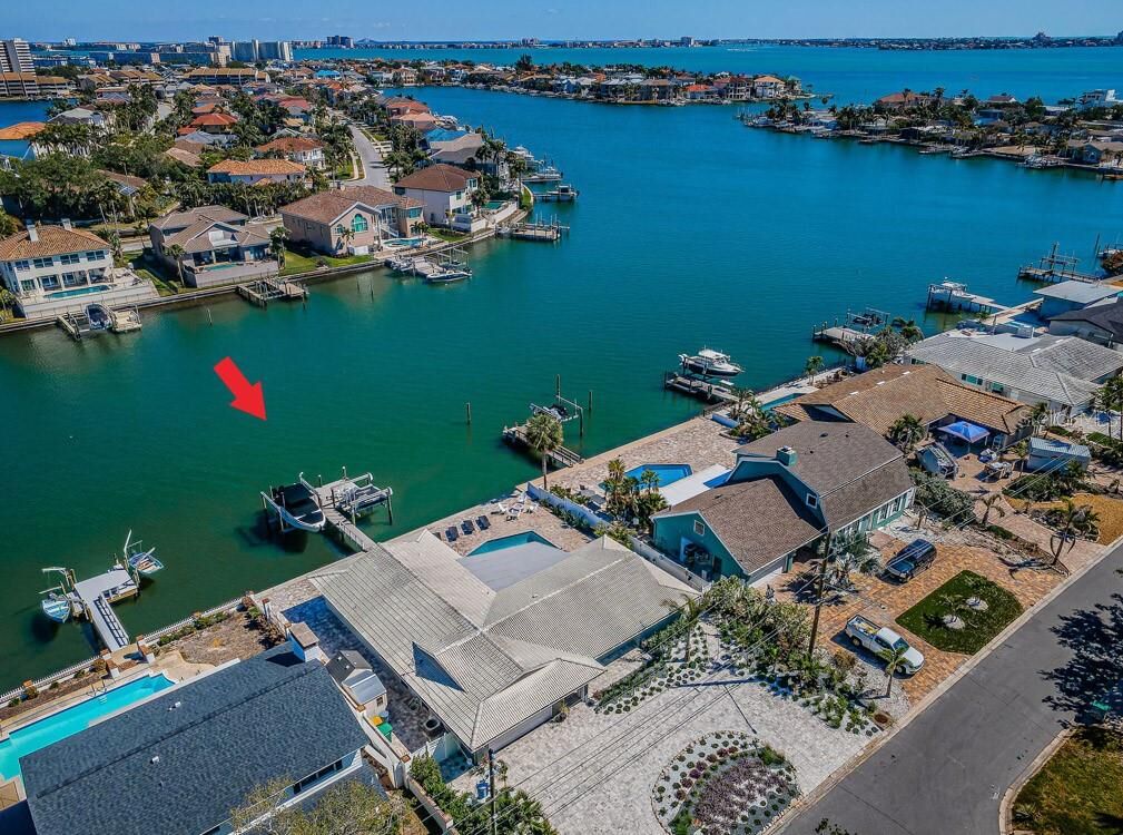 Property Photo:  2180 Dolphin Boulevard S  FL 33707 