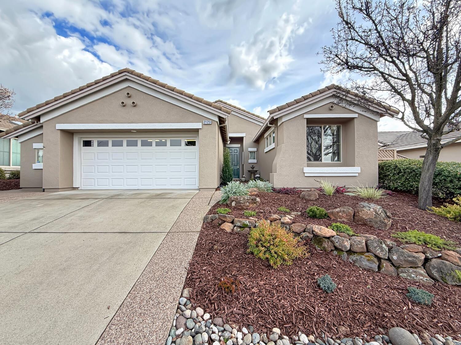 Property Photo:  2123 Stonecrest Lane  CA 95648 