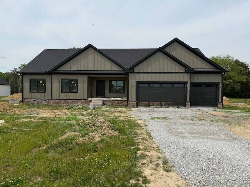 Property Photo:  112 Pine Bluff Ct  TN 37398 