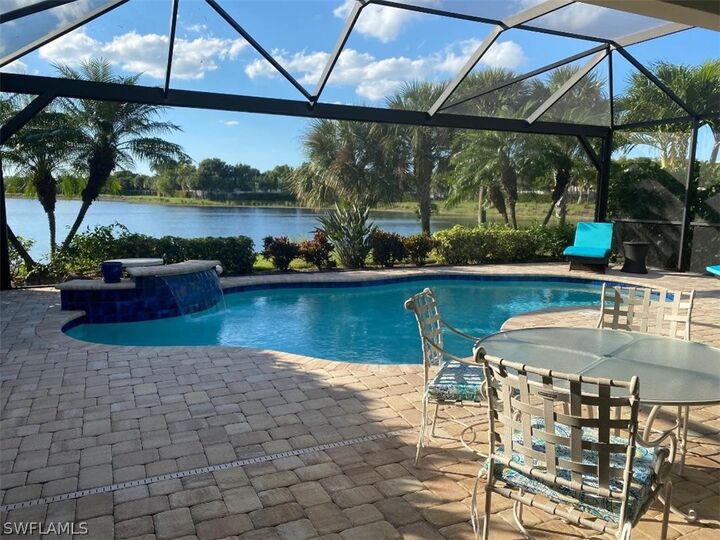 Property Photo:  5069 Tortola Court  FL 34113 