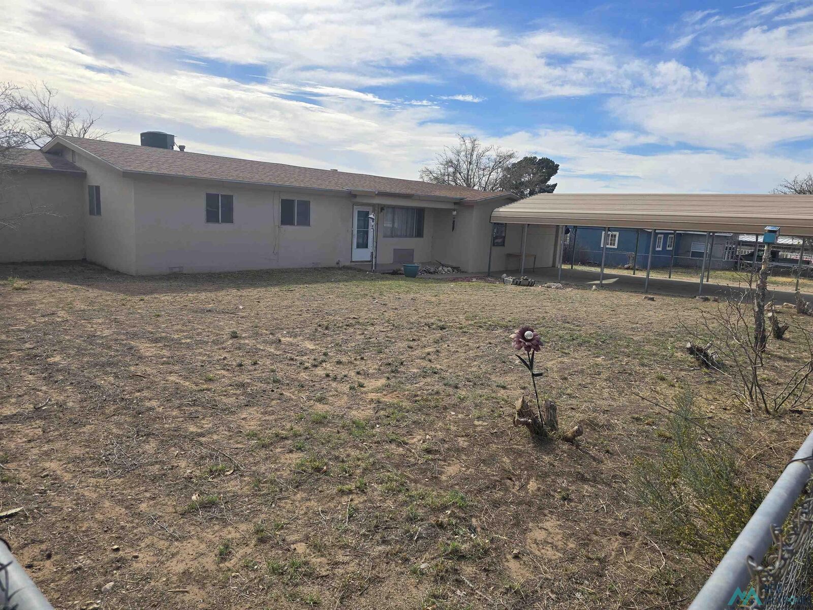 Property Photo:  302 Bluebird Street  NM 88220 