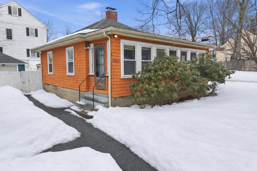 Property Photo:  469 Loring Ave  MA 01970 