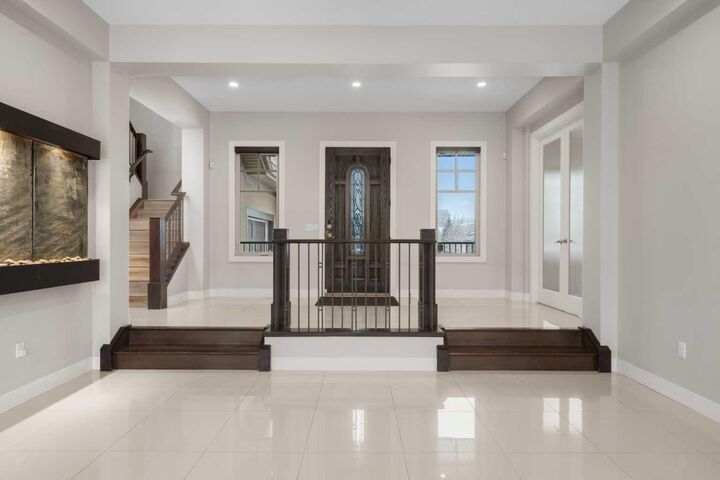 Property Photo:  51 Watermark Road  AB T3K 0H8 