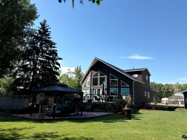 Property Photo: 336 Mabbott Road AB T0J 2V0