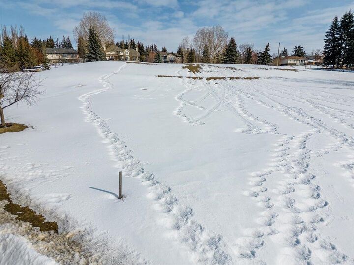 Property Photo:  4027 40 Street Close  AB T4J 1A9 