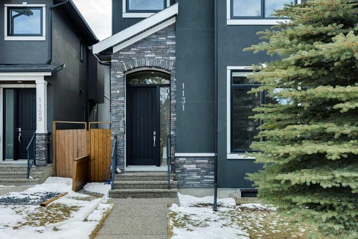 Property Photo:  1131 19 Avenue NW  AB T2M 1A1 
