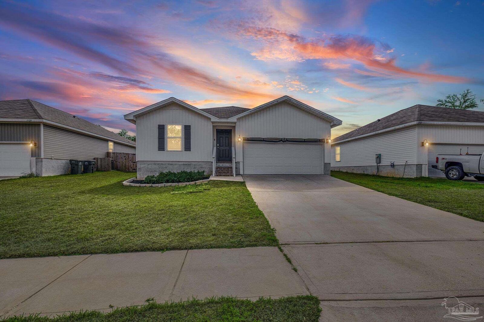Property Photo:  7733 Alydar Loop  FL 32526 