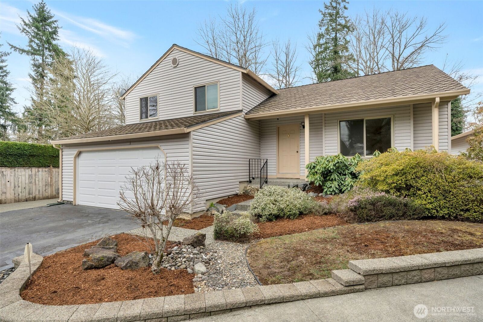 Property Photo: 953 Field Avenue NE WA 98059