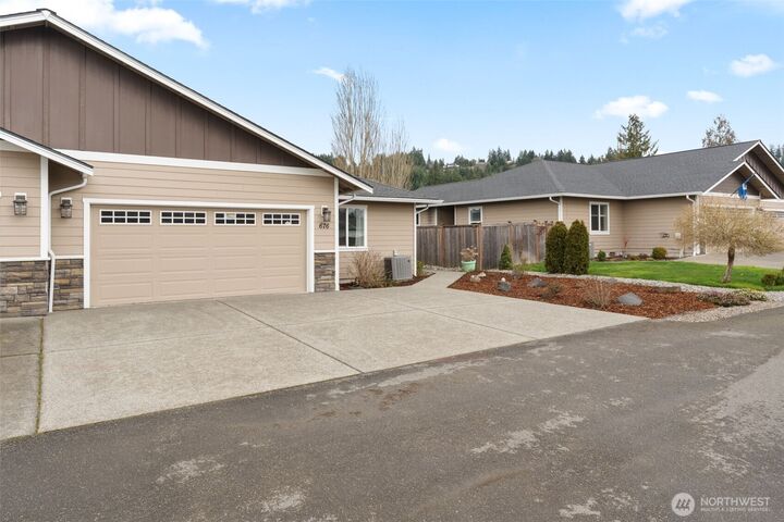 Property Photo:  676 SW 20th Street A  WA 98532 