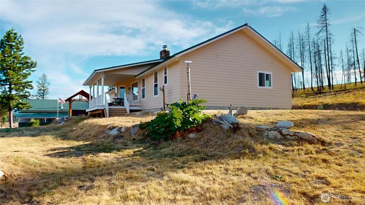 Property Photo:  18  Risingson Drive  WA 98855 